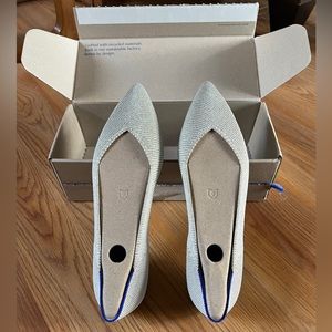 Like New Rothy’s, The Point II in diamond twill size 9